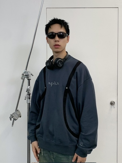 置き目品【 ARCH by ROARINGWILD RIBBON SWEATERSHIRT 】 アーチ形 ロアニングワイルド トップス トレーナー 流汗 調教師 長袖 長袖トップス Pressing pressing プレッシング プレッシングウェブショップ