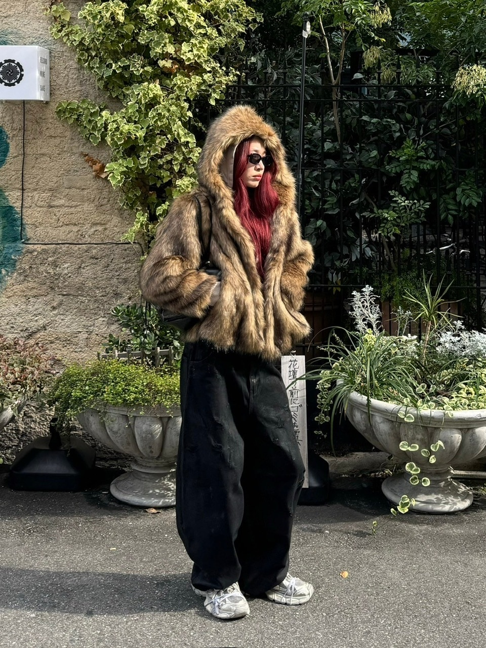 受注制【Chikashitsu +】hooded cropped fur blouson|Pressing