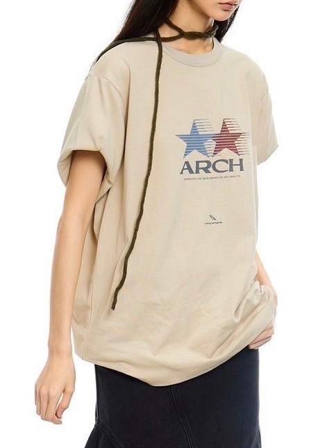 定め事品【ARCH by ROARINGWILD Retro Logo Tee】表どおり流行り物 ARCH by ROARINGWILD アーチバイローリングワイルド  大層らしい大きさ 半袖トップス 半袖プルオーバー ロゴタイププルオーバー 刷り上げるプルオーバー 表どおりブランド名 Y2K chikashitsu+ チカシツ チカプラ