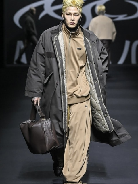 正規品【AJOBYAJO One Tuck Track Pants】ボトムス トラックパンツ ジャージ フルレングス ユニセックスストリートファッシファッション