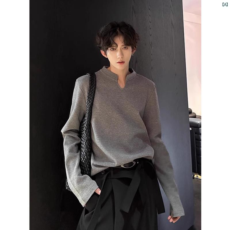 メンズ　ファッション　コーデ　秋　冬コーデ 花柄 グレー Vネック 長袖 Tシャツ ( メンズ ) 肩 パッド ヘビー トレーナー 高級 オールド マネー ウェア インナー レイ ヤード シャツ