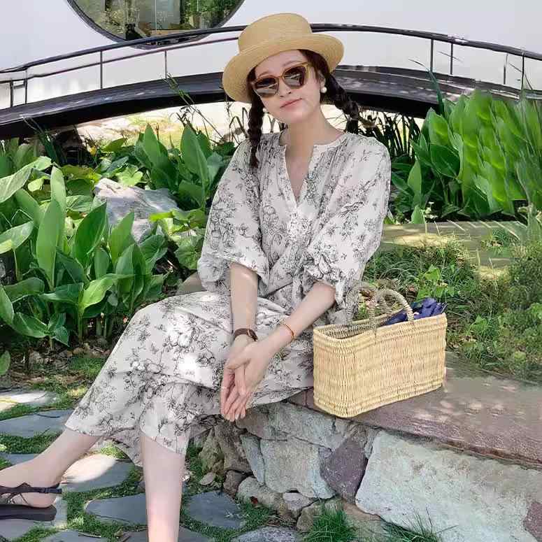 衣装 レディース 短袖 小花柄 V素っ首 A伝達ルート ロング ゆったり酉の方角 夏 通い用 フレンチ表現スタイル 愛想のいいひな型 十独居室原材料 レイヨン衣料繊維 吸湿速乾 草木刷り上げる 黒いこと御花