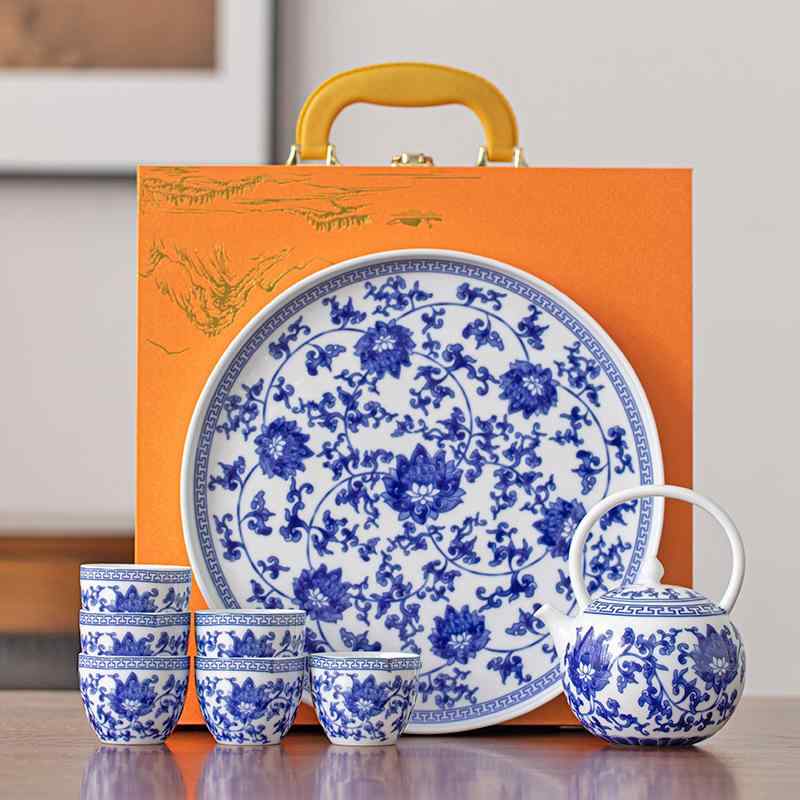 茶道具 青花瀬戸もの 功夫茶具 ティーセット 6人用 身寄り用 住み家用 提梁急須 手持ち部分付き添い人 大電気容量 釉下彩 白磁 中国風 瀬戸もの 分かりやすい