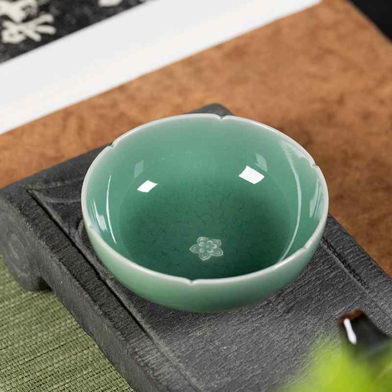 茶器 龍泉青磁 瀬戸もの 功夫茶器 手作り 仕立て上げる 梅花飾りつけ 御前上等感 大電気容量 湯呑み 見舞い客用 茶杯 単品 中国風 ライトラグジュアリー レトロモダン おもてなし