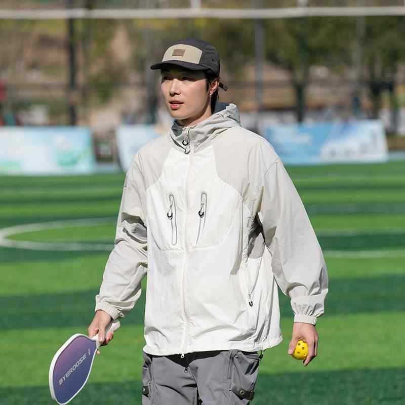 フーディー メンズ UVとり捨てる 夏用 薄っぺら 当たること冷感 練りあわせる衣料繊維 アウトドア 魚釣り 運動競技 レトロ ルーズフィット ジップポケット 青み系 薄墨色 ベージュ 軽さ 速乾