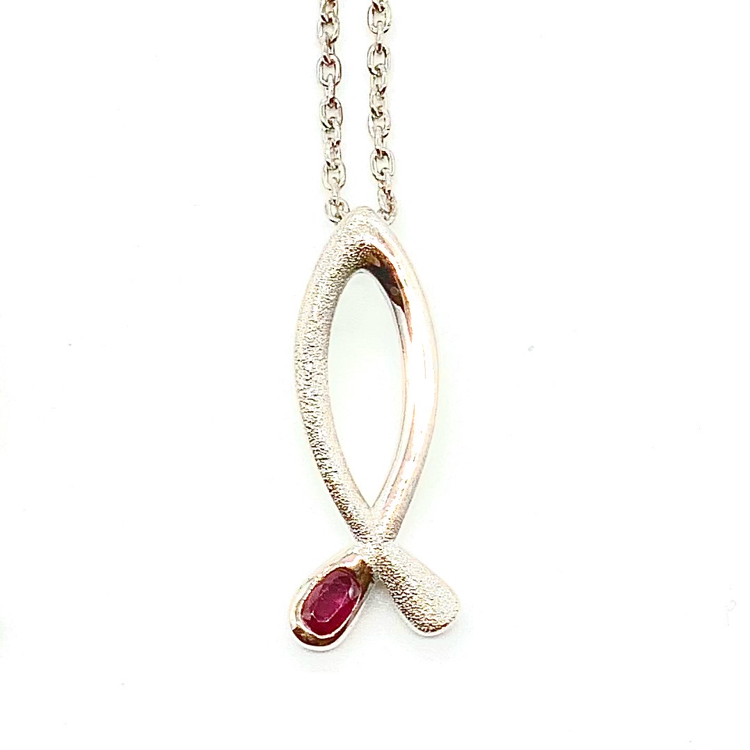 【Primeshop.jp】　ICHTUS イクトゥス × Primeshop.jp ネックレス アイコニック ルビー ペンダントネックレス 925シルバー クリスチャン ジュエリー プレゼント ギフト イタリアンジュエリー クリスチャンジュエリー キリスト ペンダント