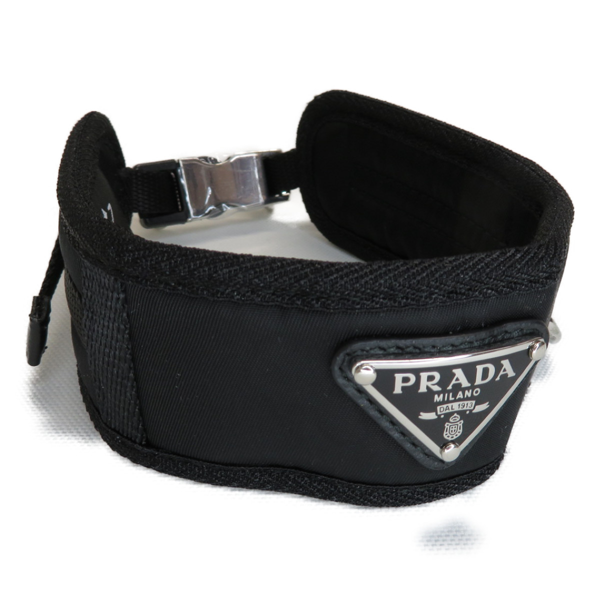 PRADA - PRADA プラダ　携帯ストラップ　ストラップ　ブラック　犬　いぬ PRADA プラダ 携帯ストラップ ストラップ ブラック 犬 いぬ