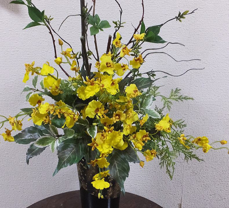 和の花あしらい 凛花 和の贈り物 和花 オンシジュウム 枝もの デザイン アートフラワー 造花 枯れない花 お祝いの花 和風の花 光触媒 CT触媒 開店祝い 正月花 プレゼント ギフト 贈答品 |プリサショップ