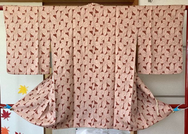 【中古品】木の葉柄ふくれ織りコート