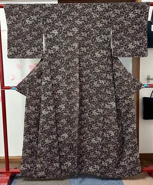 【中古品】紫茶混色地小菊柄着物｜きものの美　ゆたかや
