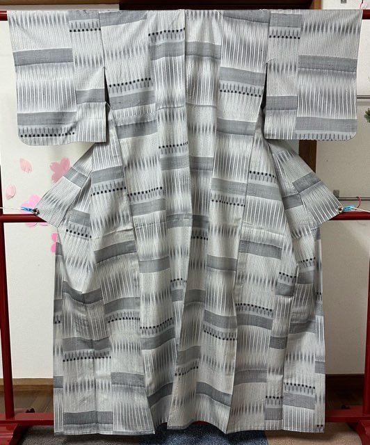 楽天市場】十日町天山紬染めの縞模様袷着物【未着用品】 : 銀座かわの屋