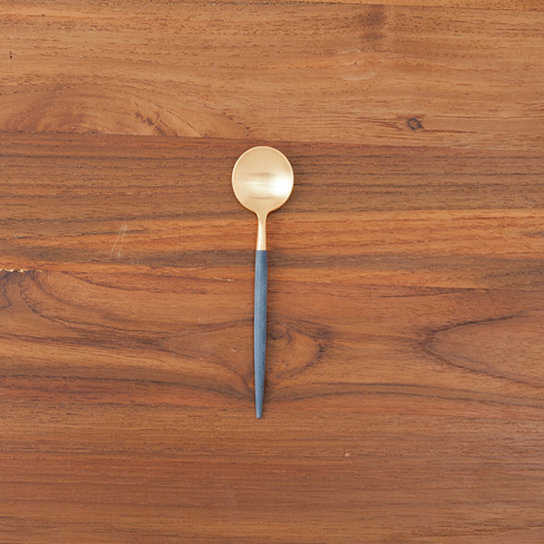 【新品、未使用】Cutipol カトラリーセット 6点 ゴールド ブルー 楽天市場】クチポール カトラリーレスト ゴールド / Cutipol