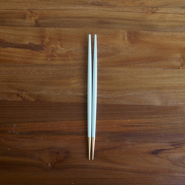 【お買い物マラソン クーポン対象】クチポール ゴア・ホワイト ゴールド 箸+箸置きセット / Cutipol GOA-White / 【6点までネコポス可】 【正規輸入品】 カトラリー ギフト 結婚祝い 新築祝い おしゃれ｜プロキッチン 10,230円