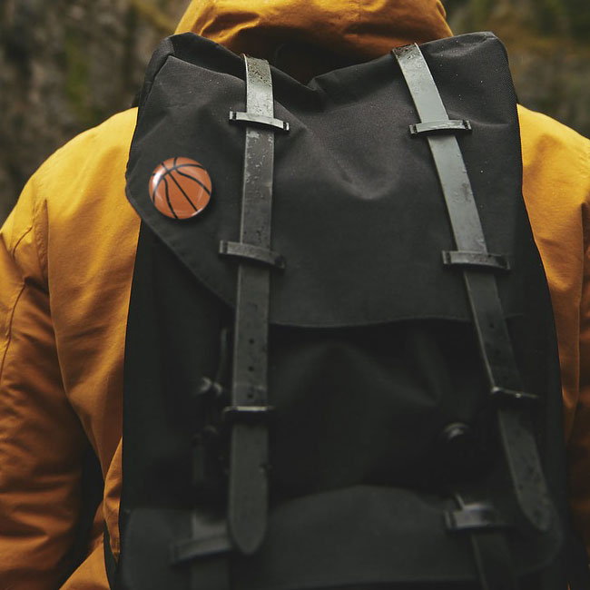 奉呈 缶バッジ F56mm バスケットボール 缶バッチ バスケグッズ バスケ用品 卒業記念品 プレゼント ギフト 卒団記念品 誕生日 引退 プチギフト 卒業祝い 卒業 お祝い 記念 記念品 おもしろ バスケボール スポーツ雑貨 バスケ かわいい かっこいい おしゃれ 子供 Cmdb Md