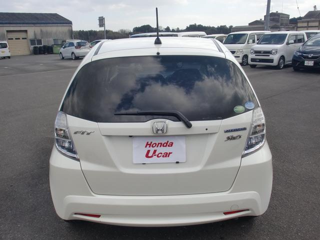 フィットハイブリッド シーズ ホンダ 評価書付 ホンダ フィット 中古 グーネットモール