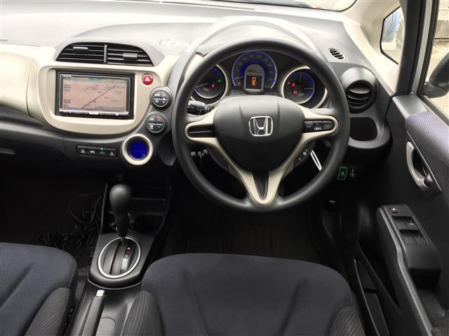 フィットハイブリッド ベースグレード ホンダ 中古 Redefiningrefuge Org