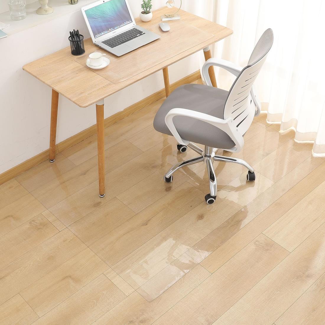 Yiwbj チェアマット エンボス加工 透明 130×160cm 厚み2mm クリア PVC 床保護マット フローリングマット 椅子 マット 床保護シート 大型デスク足元マット 特大サイズ オフィス/食卓/フロア/畳/机下 (厚さ2mm, 130*160cm)
