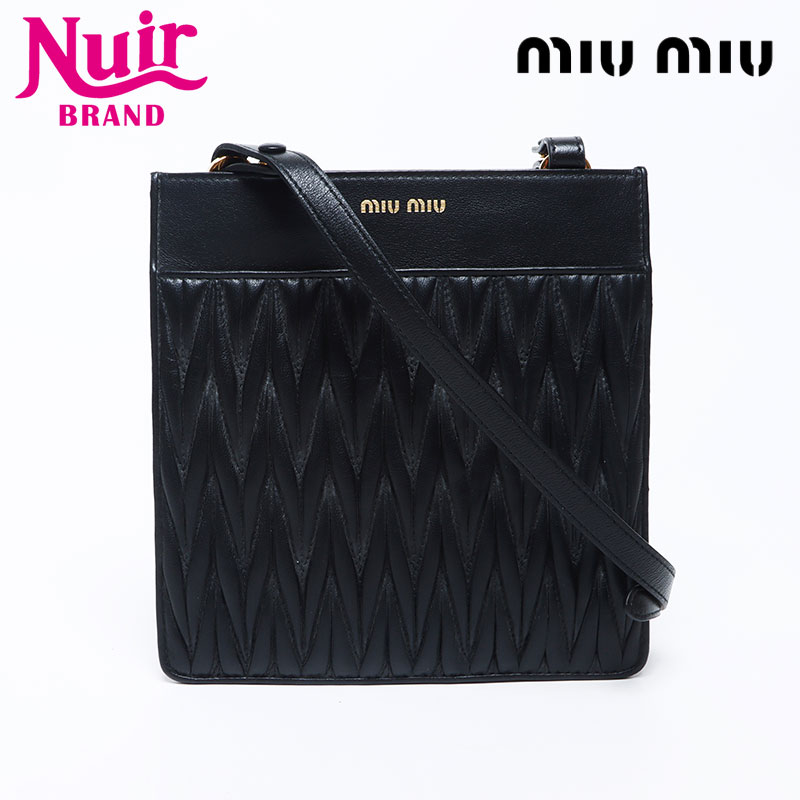 MIU MIU ブラック Matelasse ナッパレザー ポーチウォレット MIU MIU ナッパレザー 財布 (MiuMiu/折りたたみ財布