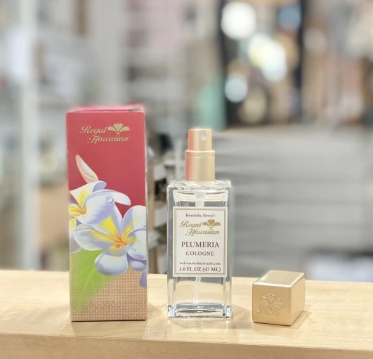 ピカケ ハワイアン Pikake トップス ※ 現 価格でお願いします 楽天市場】【ハワイ直輸入】【Royal Hawaiian】 PIKAKE 47ml 1.6