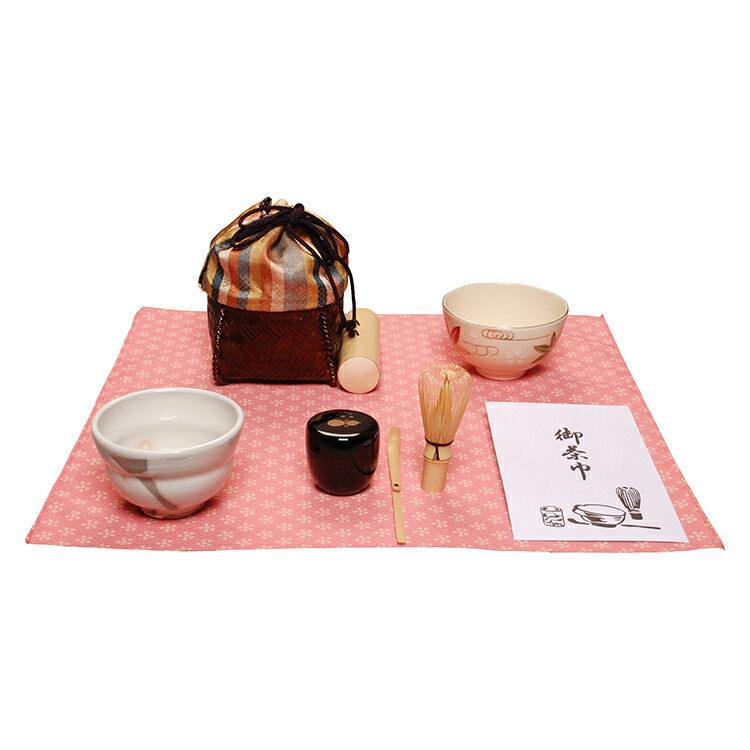 御幸篭セット 亀甲紋 鴛鴦紋 蜀江錦 糸目丸龍鳥欅緞子 伊予簾 茶道具 野点篭 携帯用茶道具 旅行用茶道具 お茶の時間 野外茶道 海外土産 茶道ギフト 茶道の魅力 贈り物 茶碗 棗 茶筅 お土産 日本文化｜ププ・オンラインショップ 14,586円