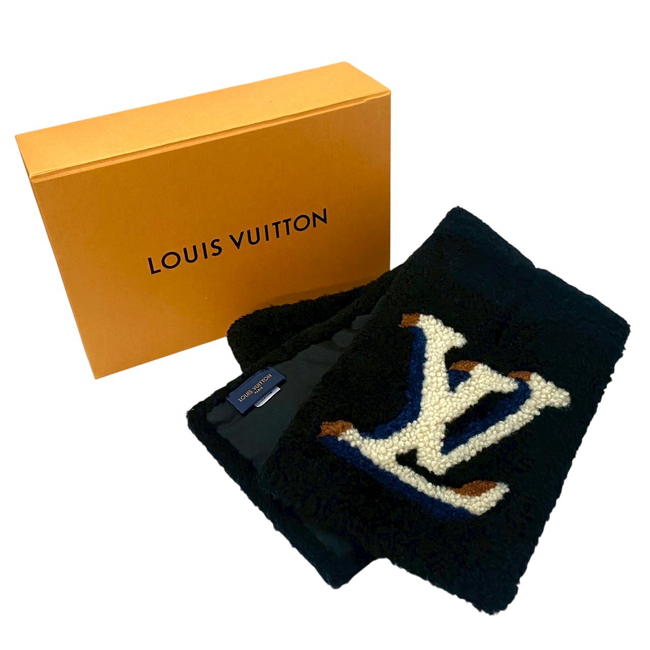 【中古】LOUIS VUITTON ルイヴィトン エシャルプ 羊肉 テディ えり巻き 毛革 羊革 地絹 黒いこと 象牙色系 さくら色