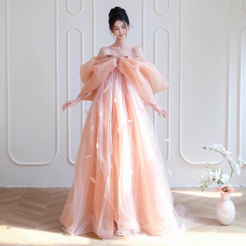 お召しもの レディース 華燭の典 オフショルダー ノースリーブ さくら色 A伝達ルート 真っただ中酉の方角 中長丈 つがい結び 羽根 パール スパンコール フリンジ シュロの葉 レディースファッション-ドレス