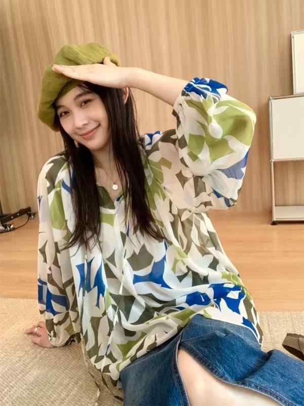 プルオーバー レディース 春夏 長袖 Vのど首 軽気球衣袂 ヤナギの木調 刷り上げる柄 とろみ原料品 ゆったり ドローストリング レトロ 雅びやか 薄っぺら 冷やりとした 体型取りまかなう 通い 通学 事務室 お出かけ