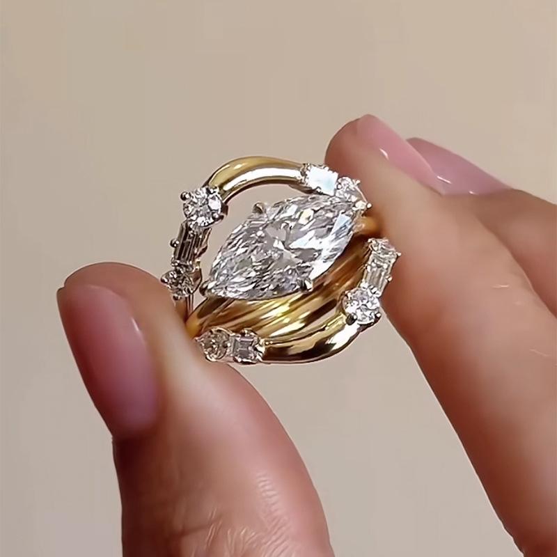 指輪 レディース 三連 リング ジルコニア 925シルバー 大粒 キラキラ 高級感 豪華 セレブ風 ファッション アクセサリー ジュエリー 華奢 上品 エレガント きれいめ カジュアル パーティー 3点セット｜pure bliss
