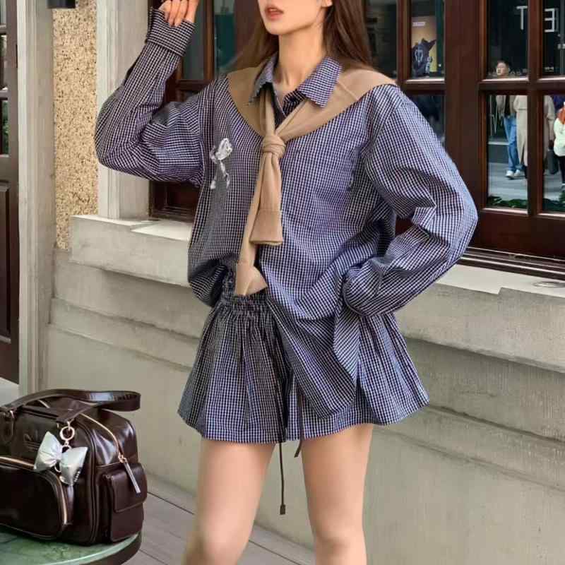 セットアップ レディース 春物 春服 シャツ 半袖 リボン 襟付き ブルー チェック柄 ショートパンツ 短パン カジュアル 学院風 ゆったり 体型カバー 大人 かわいい おしゃれ 普段使い デート 通学 2点セット 上下セット｜GRATIQUE MIEI