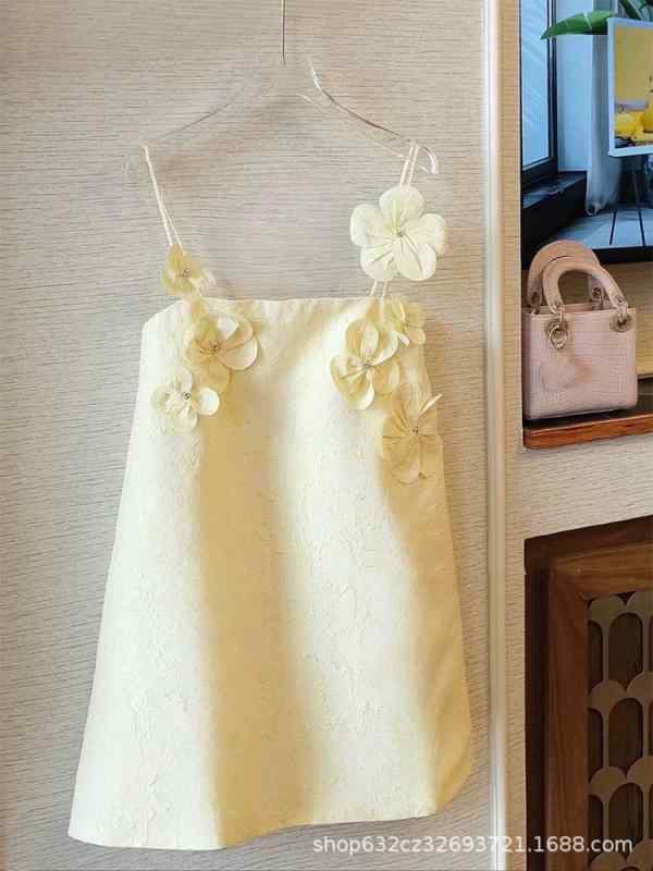ワンピース レディース キャミソールワンピース ノースリーブ ロングワンピース マキシ 膝丈 ティアード 立体 花柄 フラワー イエロー 黄 優しい 雰囲気 清楚 上品 きれいめ フェミニン 甜美 ガーリー かわいい 大人可愛い Aライン 体型カバー ス|GRATIQUE MIEI
