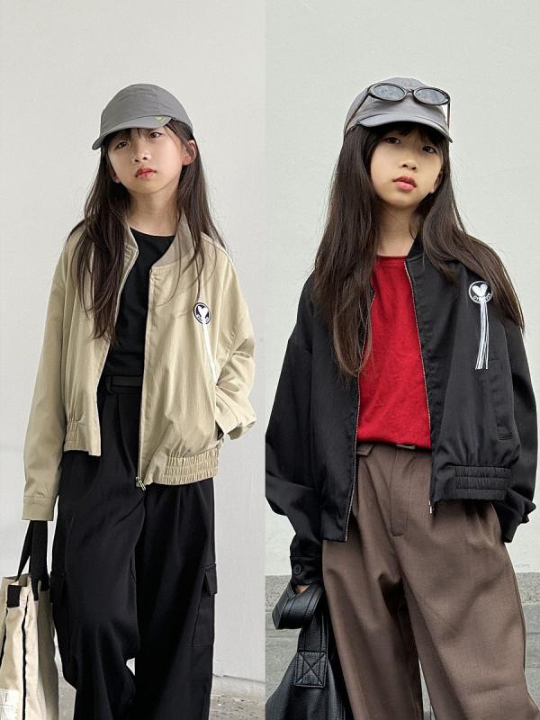 ジャケット アウター キッズ 男の子 女の子 子供用 子供服 長袖 前開き ボタン 刺しゅう 刺繍 野球 飛行員 飛行士 パイロット フライトジャケット 上着 羽織り カジュアル スポーツ ブルゾン ジャンパー 通園 通学 普段着 春秋(x5)｜GRATIQUE MIEI