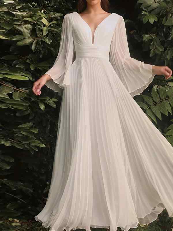 ワンピース レディース Vネック 膝丈 ひざ丈 無地 シンプル 体型カバー パーティー 結婚式 二次会 披露宴 食事会 お呼ばれ フォーマル エレガント きれいめ 上品 大人 フェミニン 清楚 オフィスカジュアル 通勤 普段使い おでかけ 着痩せ 大きい｜GRATIQUE MIEI