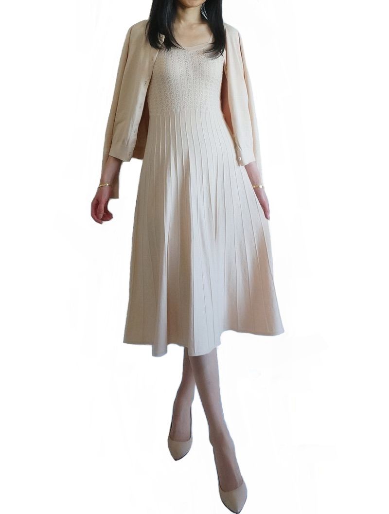 ニットワンピース キャミワンピ 清楚 ニットワンピ ２点セット 春 クーポンで Off カーディガン セット スプリング セットアップ ニット ワンピース カーディガンつき キャミワンピース キャミワンピ セット カーディガン 長袖 クリーム アイボリー 滑らか フレア