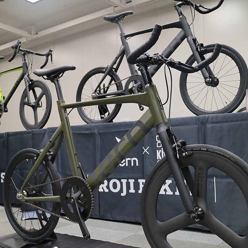 在庫あり Bianchi ライト カギプレゼント Tern クロスバイク ターン 年 Surge Surge Uno サージュウノ ミニベロ 通勤通学 小径車 自転車のqbei 支店 店舗受取送料無料 自転車安全整備士による完全組立 点検整備の完成車