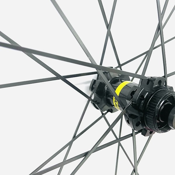 マヴィック 大幅値下げ！ KSYRIUM クリンチャー DISC CARBON MAVIC UST