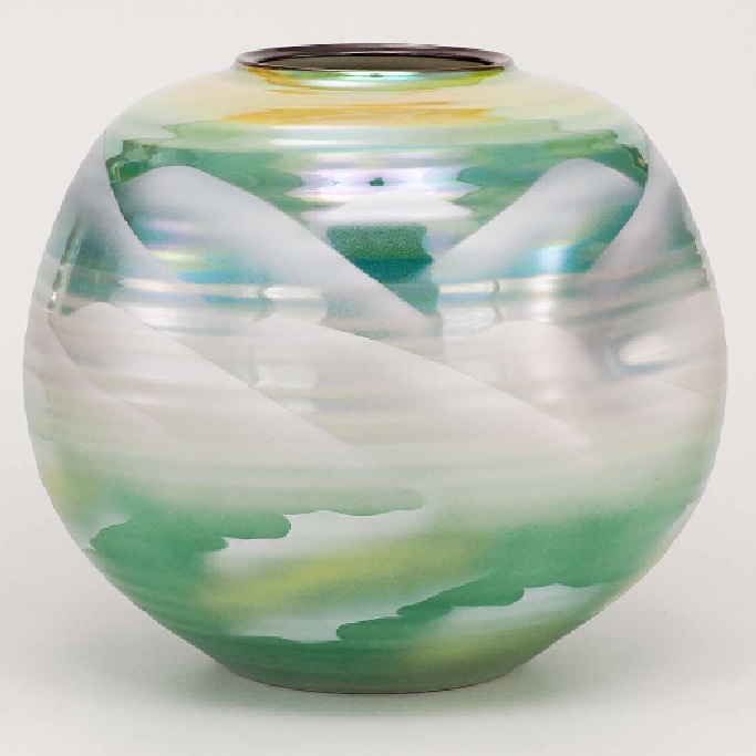 日本の伝統工芸品【九谷焼】8号花瓶 ラスター連山|七to八-Seven to eight-