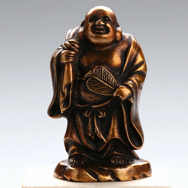 高丘銅器 名匠旭峰作 飾りつけ 七福神 3号 布袋 銅生産品一種独特の光輝があり飛び切り感があります。風水では床の間や、南・南東・東向に置くのが限りない。笑門来福・夫婦関係完全無欠・子宝のご利益があるとされています。