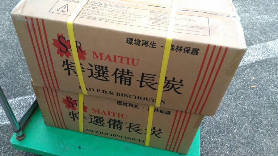 楽天市場】着火剤のいらない木炭一発着火炭 ３ｋｇ : 暮らしの総合デパート ケベック