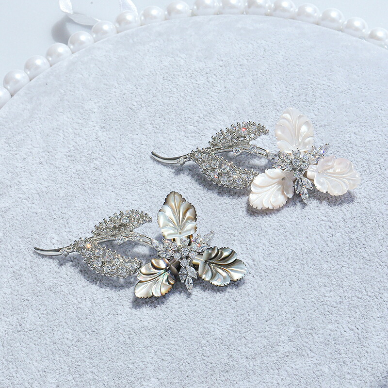 【決算セール最大20%off】ブローチ 花ブローチ 模造ダイヤモンド 結婚式 卒業式 入学式 プレゼント 上品 キラキラ 韓国アクセサリー｜Queens Land