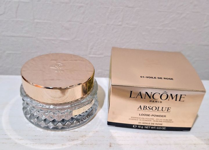 ランコム　アプソリュ エッセンス イン パウダー　01 LANCOME ランコム アプソリュエッセンスインパウダー #01