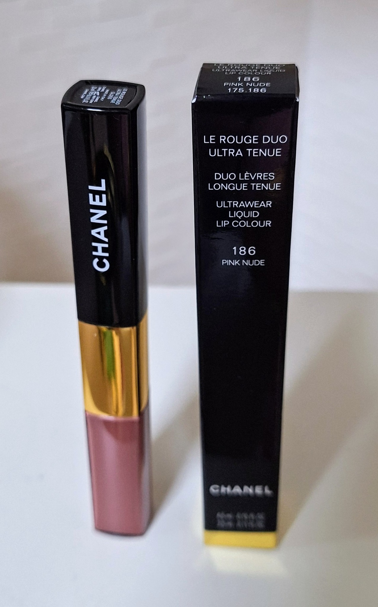 CHANEL ル ルージュ デュオ ウルトラトゥニュ 186 ピンクヌード ル ルージュ デュオ ウルトラ トゥニュ 186 ピンク ヌード
