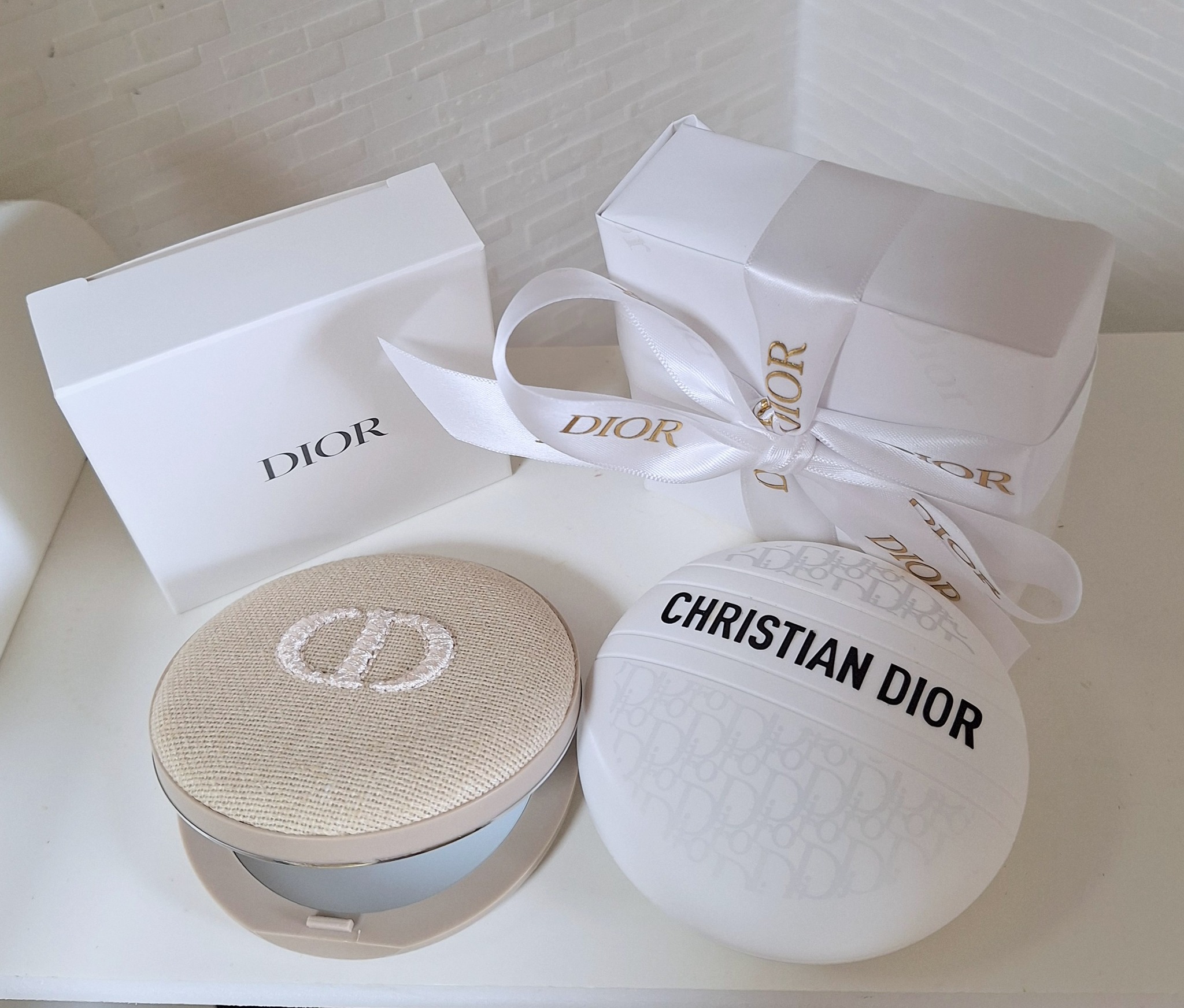 ★DIORホリデー★グランバル リップケース ファンデケース プレゼントセット ☆DIORホリデー☆グランバル リップケース ファンデケース