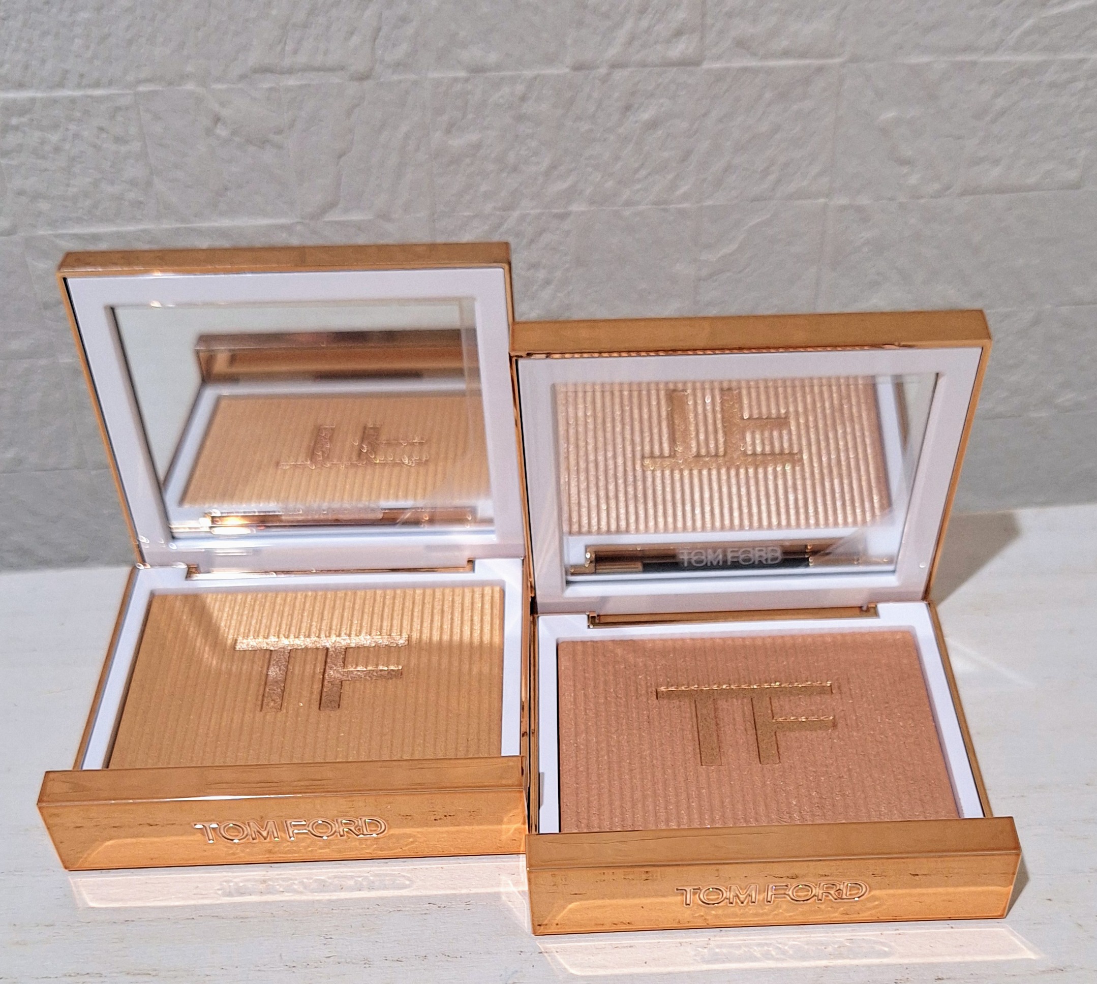 【03Aバスク】ソレイユ コントゥーリング コンパクト 19g 楽天市場】TOM FORD(トムフォード) ソレイユ コントゥーリング