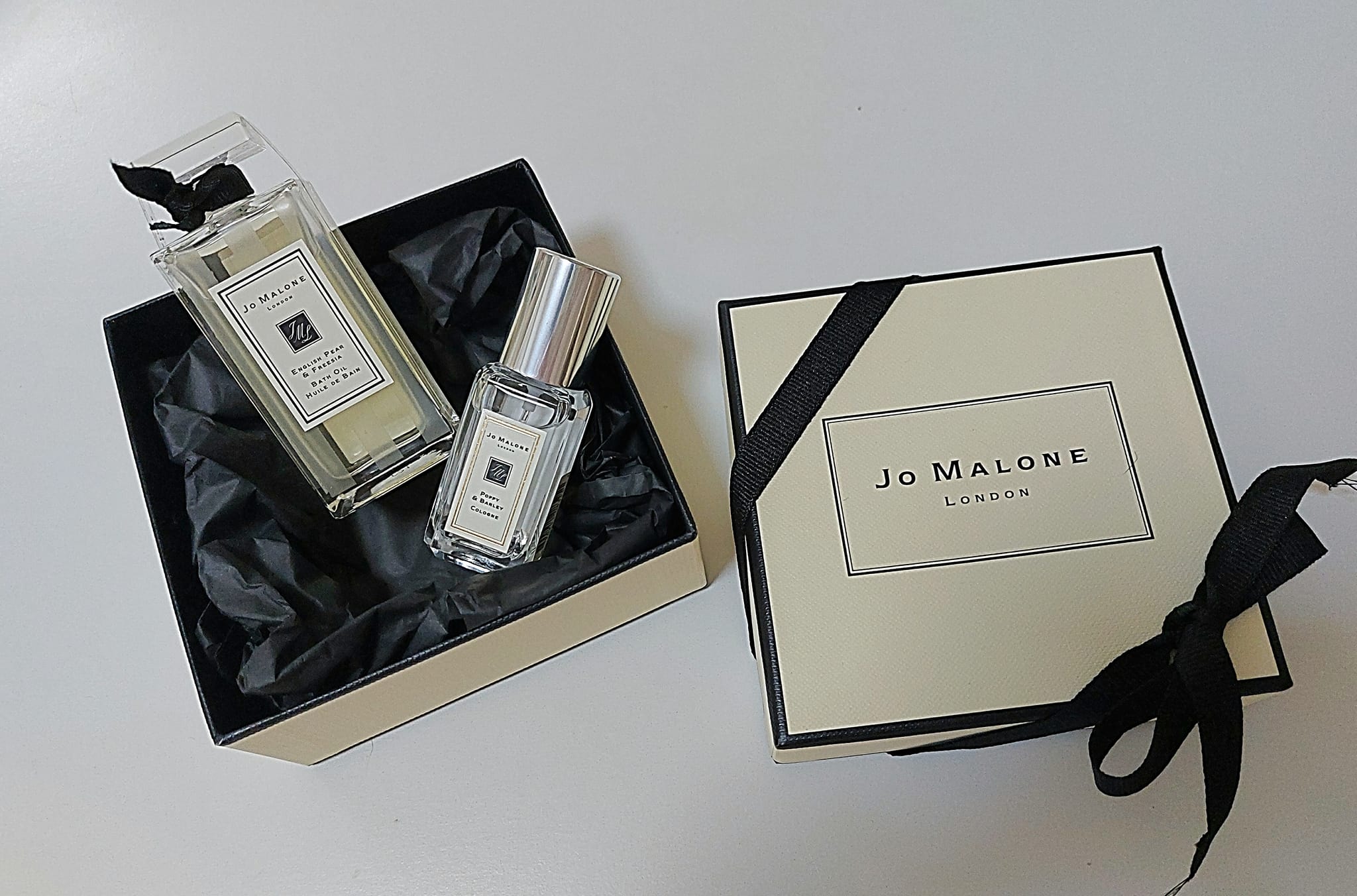 ジョーマローン コフレ 限定セット　ＪＯ　ＭＡＬＯＮＥ　送別会　お礼　ギフト　母の日　　ギフト　プレゼントに　祝い 　 イングリッシュペア　クリスマス　バレンタイン　ホワイトデー　母の日