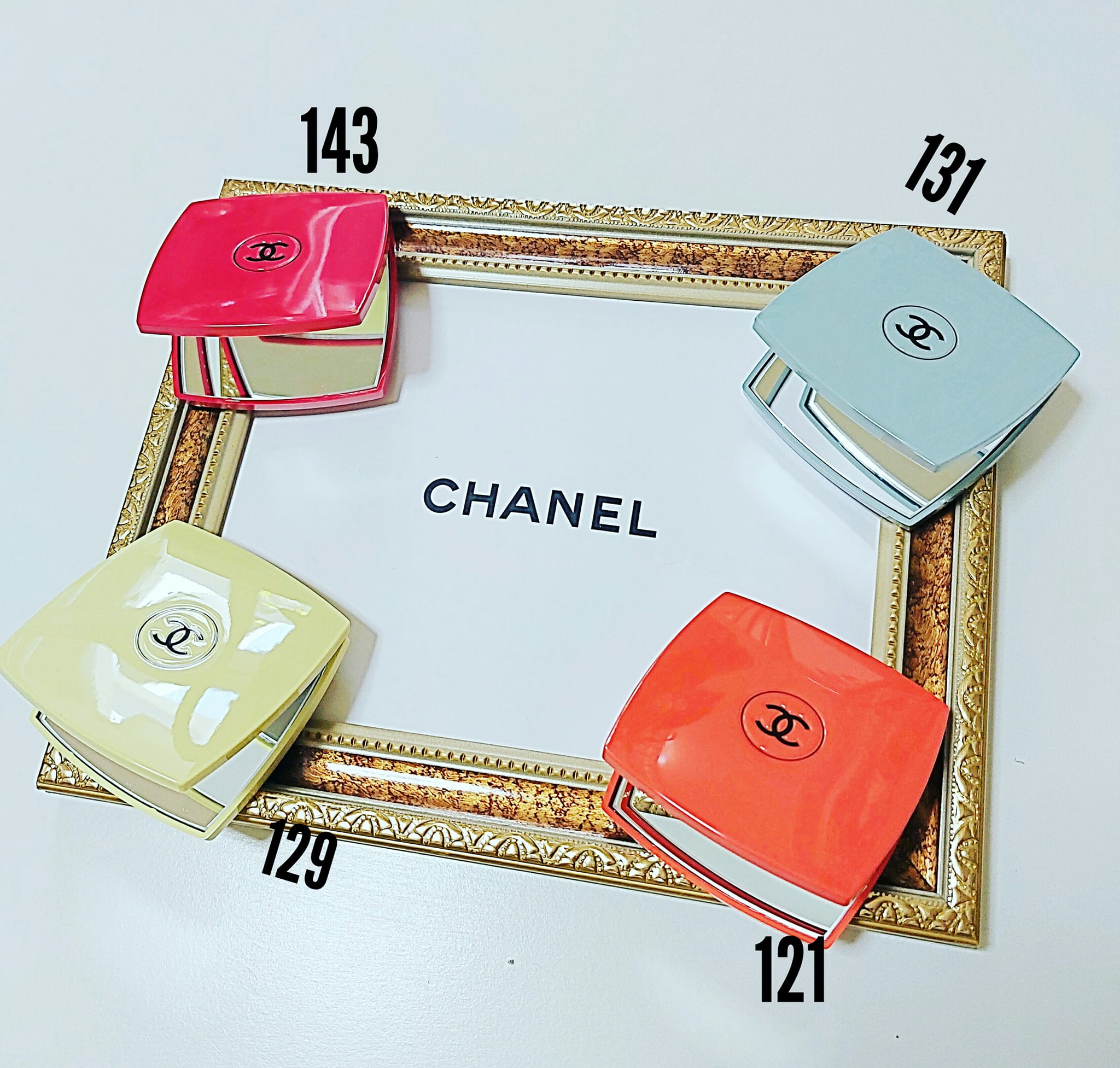 CHANEL シャネル コンパクト ミラー イエロー 129 楽天市場】【特別限定品】CHANEL 129 OVNIMIROIR DOUBLE
