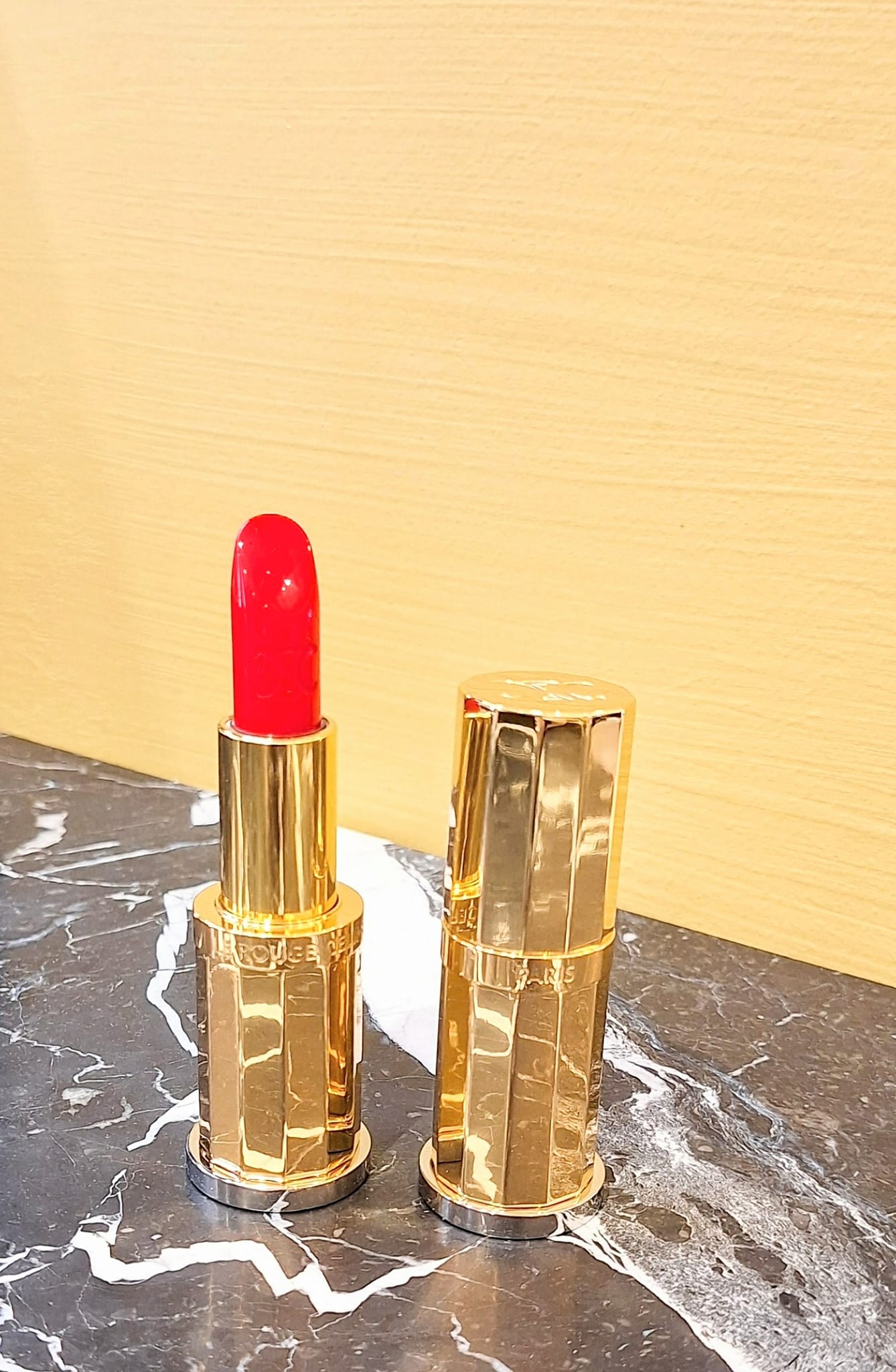 CELINE LE ROUGE サテンリップスティック 13 Le Rouge CELINE13 LA PEAU NUE - Satin Lipstick - 13 LA PEAU