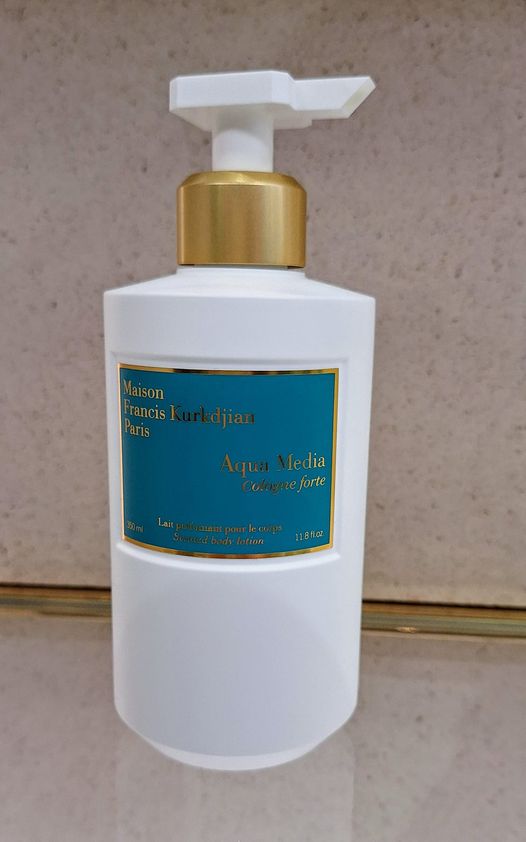 【新品未使用】メゾンフランシスクルジャン250ml ボディローション 公式】ア ラ ローズ センティッド ボディローション｜メゾン