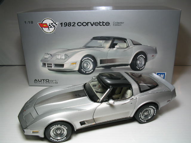 楽天市場 1 18scale オートアート Autoart Chevrolet Corvette 19 Collector Edition Silver シボレー コルベット コレクター エディション ｒ ｂミニカー楽天市場店