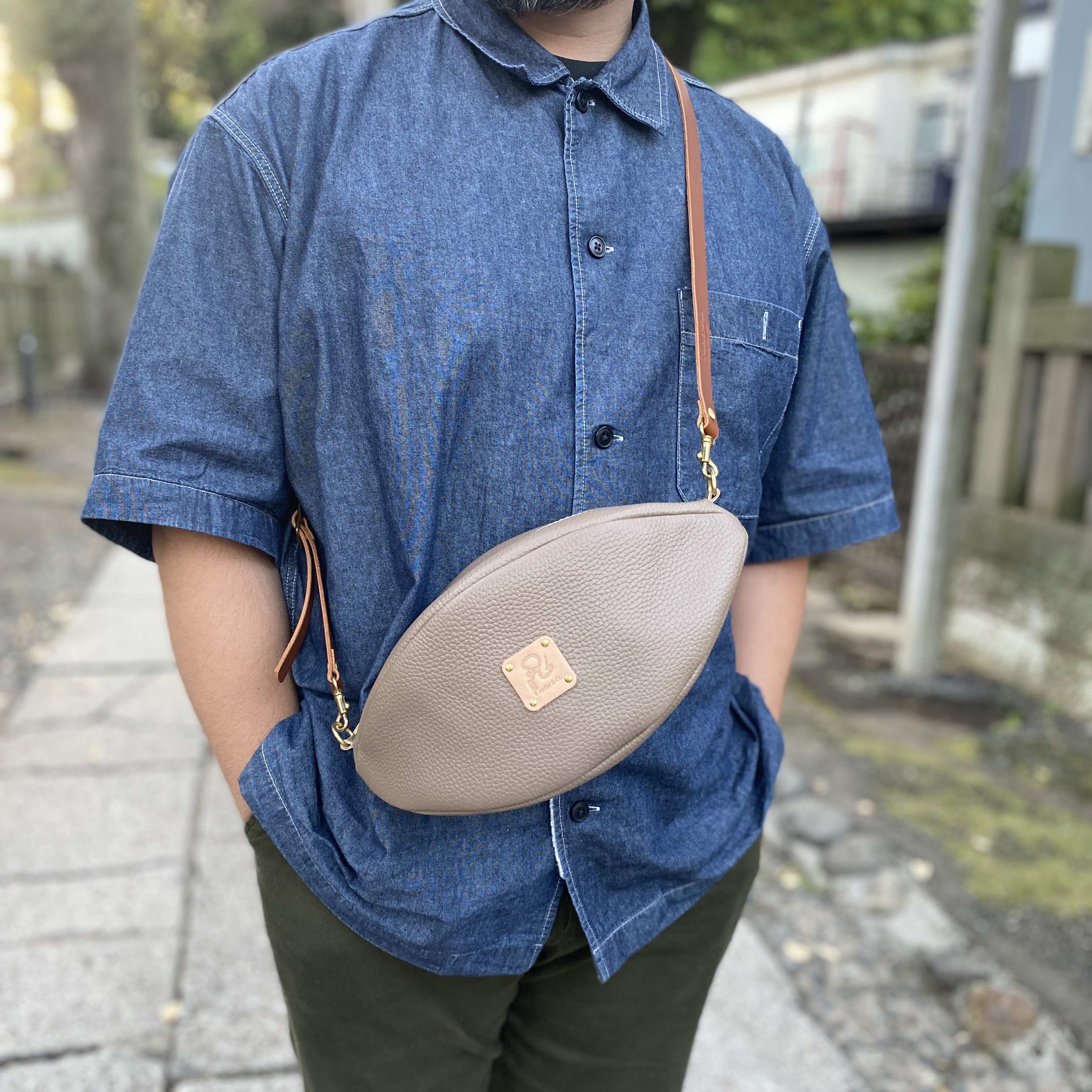 Hラグビーボールバッグ」姫路レザー 日本製 バッグ ショルダーバッグ