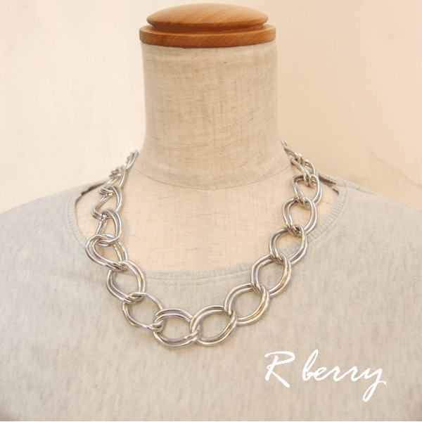 パーティードレス シルバーbigフープモチーフネックレス 黒 リング